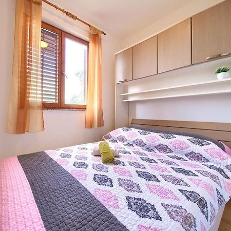 Rasopasno Apartment With Terrace And Private Parking Exteriör bild