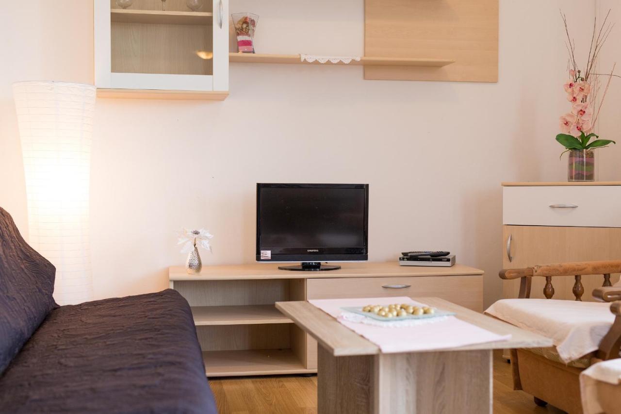 Rasopasno Apartment With Terrace And Private Parking Exteriör bild