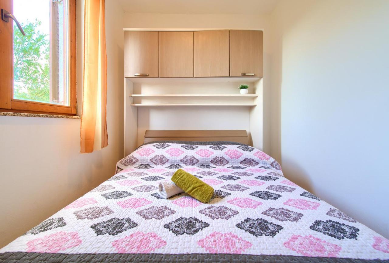 Rasopasno Apartment With Terrace And Private Parking Exteriör bild
